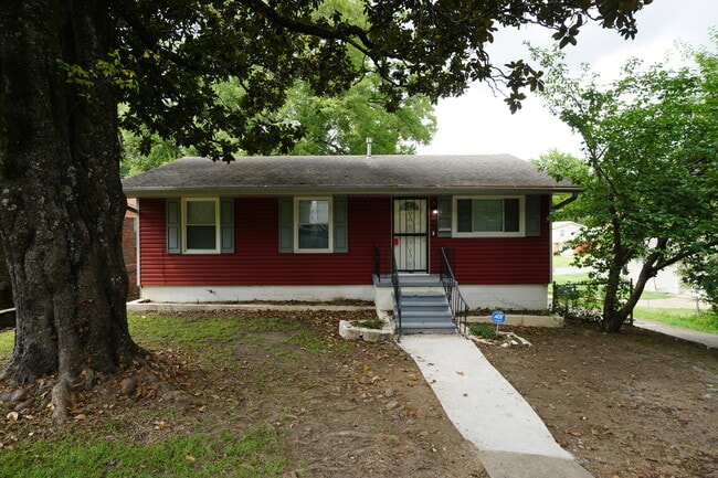 112 13th Ave N in Birmingham, AL - Foto de edificio - Building Photo