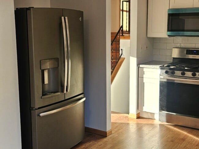 1702 Knoll Ave in McHenry, IL - Building Photo - Building Photo