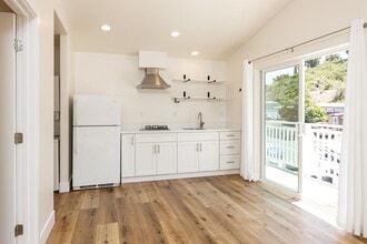3914 Cameo Dr in Oceanside, CA - Building Photo - Building Photo