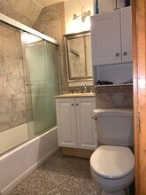 37 Farquhar St, Unit 3 in Boston, MA - Foto de edificio - Building Photo