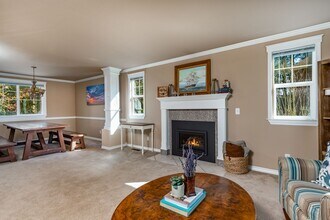 1410 SW Islander Ln in Oak Harbor, WA - Building Photo - Building Photo