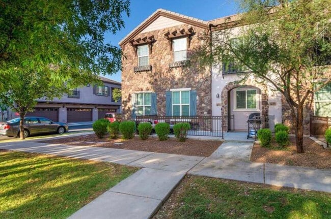 2726 S Equestrian Dr in Gilbert, AZ - Building Photo - Building Photo