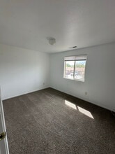 1258 W Newlands Dr in Fernley, NV - Building Photo - Building Photo