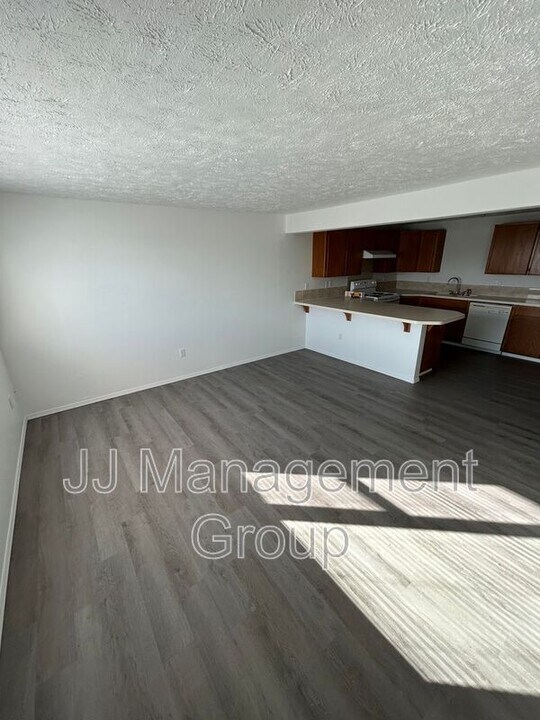1207 2nd St in Cheney, WA - Building Photo