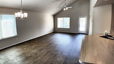 15414 Rancho Plata Dr in Channelview, TX - Building Photo - Building Photo