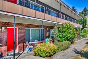 4857 Fauntleroy Way SW