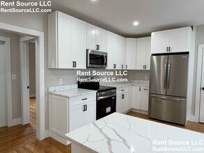 56 Gale St in Malden, MA - Building Photo - Building Photo