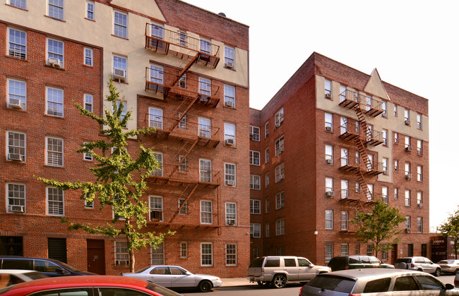 Timpson Place Apartments in Bronx, NY - Foto de edificio - Building Photo