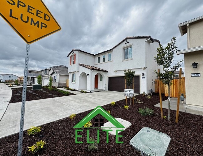 2370 Controllata St in Manteca, CA - Building Photo - Building Photo