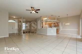 7324 Linden Ln in Sarasota, FL - Building Photo - Building Photo
