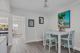 3721 NE 16th Ter in Oakland Park, FL - Foto de edificio - Building Photo