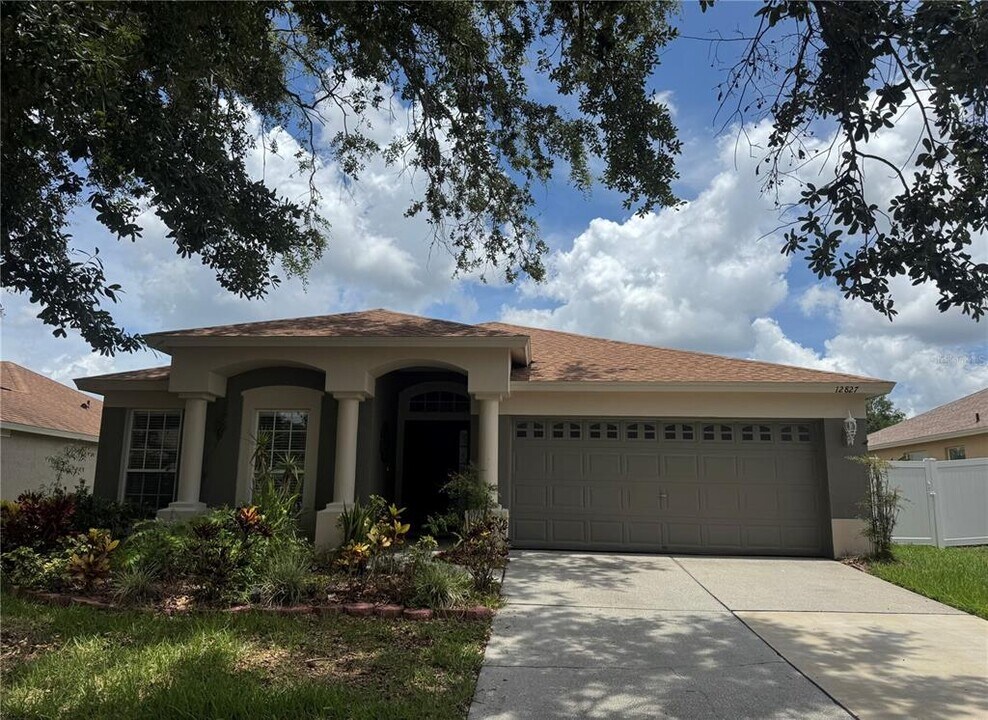12827 Early Run Ln in Riverview, FL - Building Photo