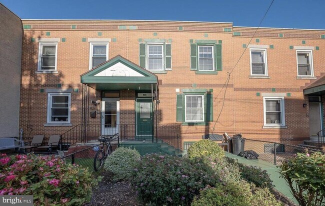 property at 835 N Uber St