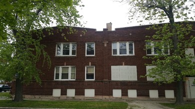 8057 S Throop St in Chicago, IL - Building Photo - Building Photo