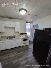 217 Pen Argyl St, Unit 2 in Pen Argyl, PA - Building Photo - Building Photo