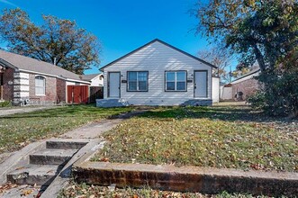 1534 Whitaker Ave in Dallas, TX - Building Photo - Building Photo