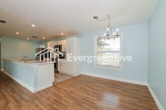 936 Abigail Drive in Deltona, FL - Building Photo - Building Photo