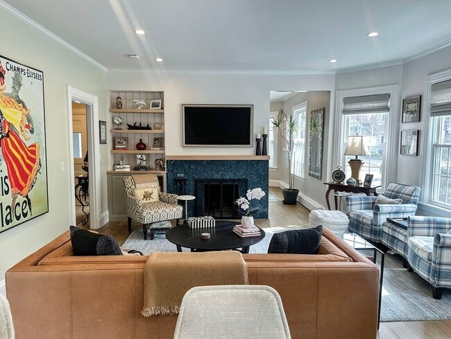 15 Waban St in Wellesley, MA - Building Photo - Building Photo