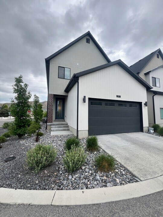 397 W 3200 N in Lehi, UT - Building Photo