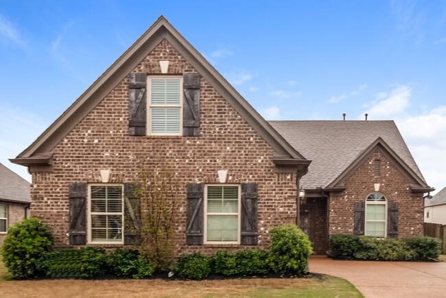 property at 3145 Pinetree Loop N