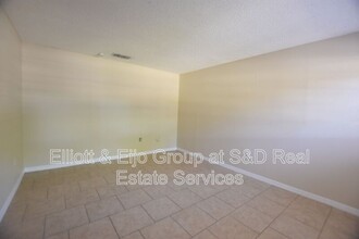 1139 Mercury Dr E in Lakeland, FL - Building Photo - Building Photo