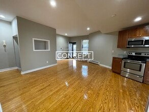 1 Pembroke St in Chelsea, MA - Foto de edificio - Building Photo