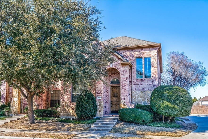 4667 Edith St in Plano, TX - Foto de edificio