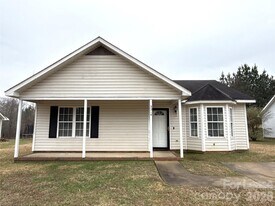 3214 Atlas Dr in Charlotte, NC - Building Photo