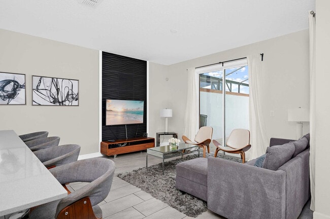 8969 Stinger Dr, Unit SI ID1502695P in Four Corners, FL - Building Photo - Building Photo