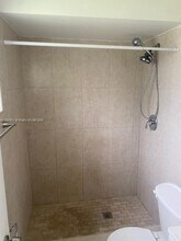2325 Scott St in Hollywood, FL - Building Photo - Building Photo