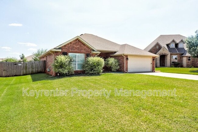 13216 SW 2nd St in Yukon, OK - Building Photo - Building Photo