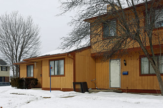 Last Farm Townhouses in Toledo, OH - Foto de edificio - Building Photo