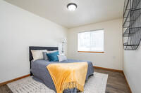 Eagle's Nest Apartments photo'