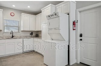 707 Maple St in Commerce, TX - Building Photo - Building Photo