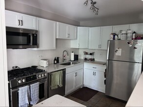 4731 Saint Joseph Creek Rd, Unit 2G in Lisle, IL - Building Photo - Building Photo