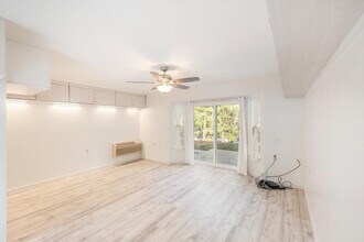 1501 Skycrest Dr in Walnut Creek, CA - Building Photo - Building Photo