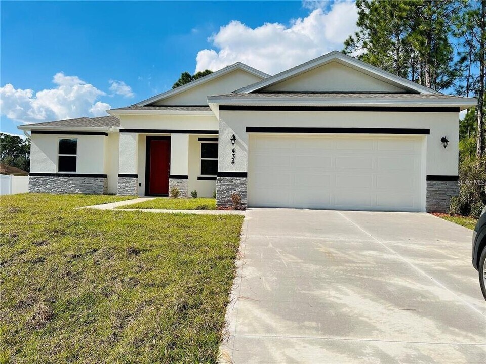 434 Wells Ave SW in Palm Bay, FL - Building Photo