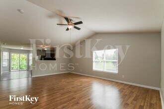 13365 Kimberlite Dr in Fishers, IN - Building Photo - Building Photo