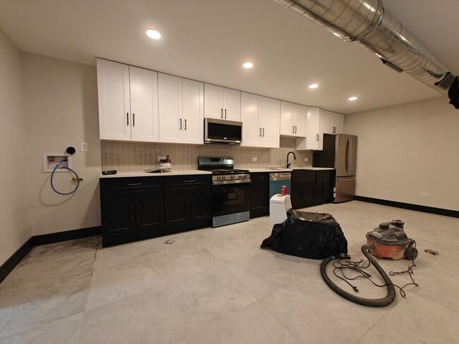 1806 S Jefferson St, Unit 01 in Chicago, IL - Foto de edificio - Building Photo