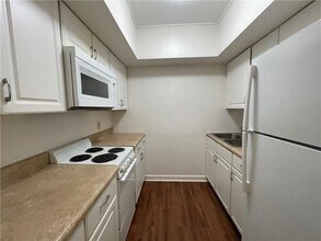 344 SE 11th Ave in Pompano Beach, FL - Foto de edificio - Building Photo