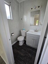 3209 Mona Way in Bakersfield, CA - Building Photo - Building Photo