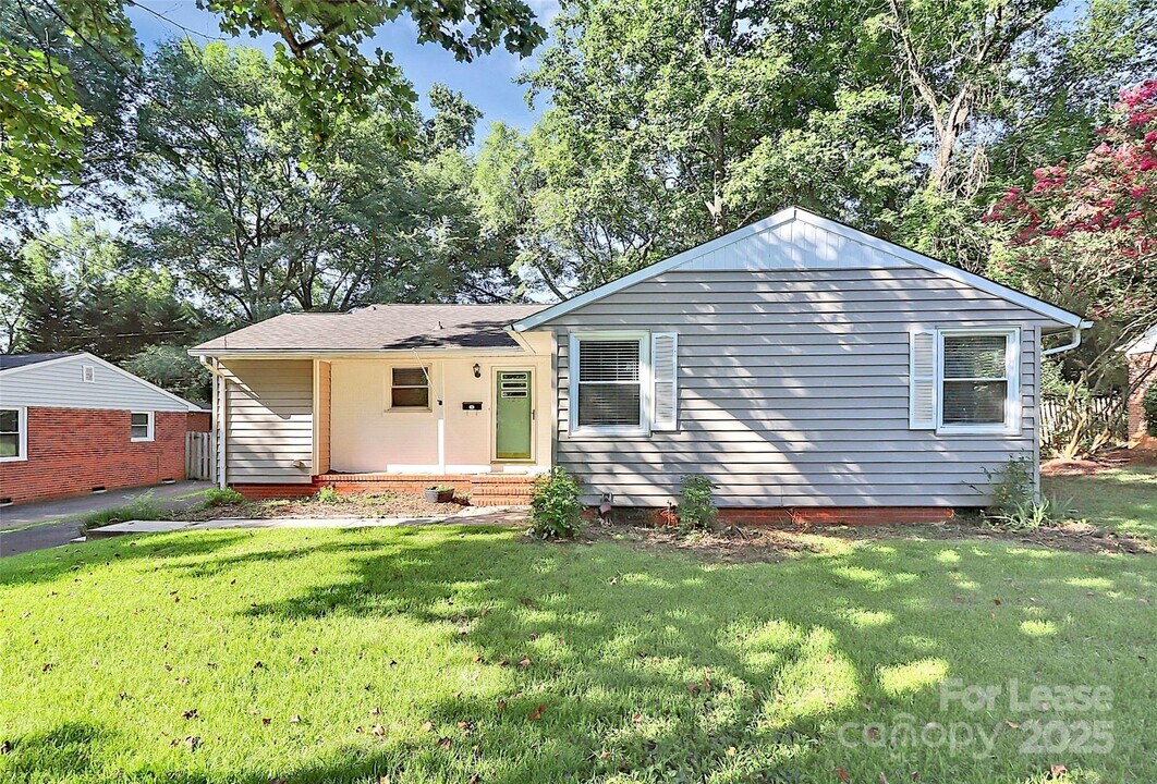 228 Seneca Pl in Charlotte, NC - Building Photo