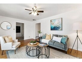 960 W 70th Pl in Denver, CO - Building Photo