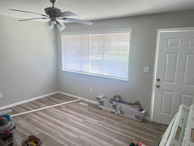 1306 Ellis Dr in Urbana, IL - Building Photo - Building Photo