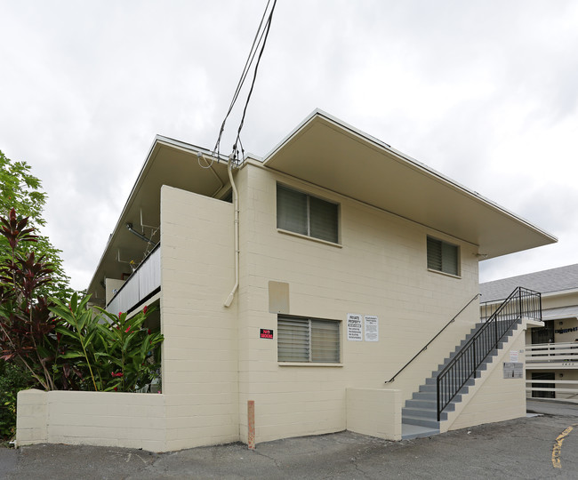 1615 Barron Ln in Honolulu, HI - Foto de edificio - Building Photo