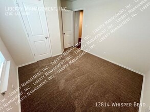 13814 Whisper Bnd in San Antonio, TX - Foto de edificio - Building Photo