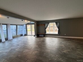 7420 Mapleview Rd in Cicero, NY - Building Photo - Building Photo