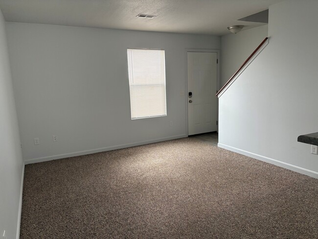 Candlelight Apartments & Condos in Mount Orab, OH - Foto de edificio - Building Photo