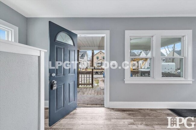 927 Alvison Rd in Toledo, OH - Building Photo - Building Photo