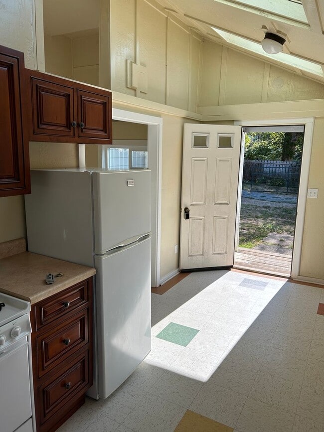 2125-2135 Sutter Rd in Mckinleyville, CA - Building Photo - Building Photo